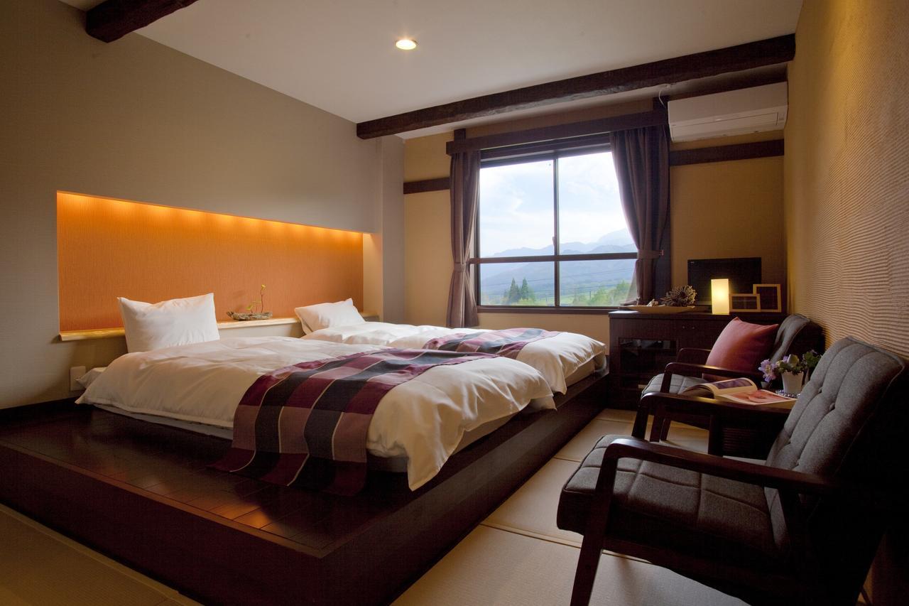 Hotel Hakuba Berghaus Отари Экстерьер фото